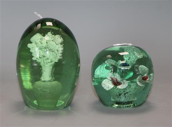 A Kilner two colour dump paperweight and a sulphide dump paperweight